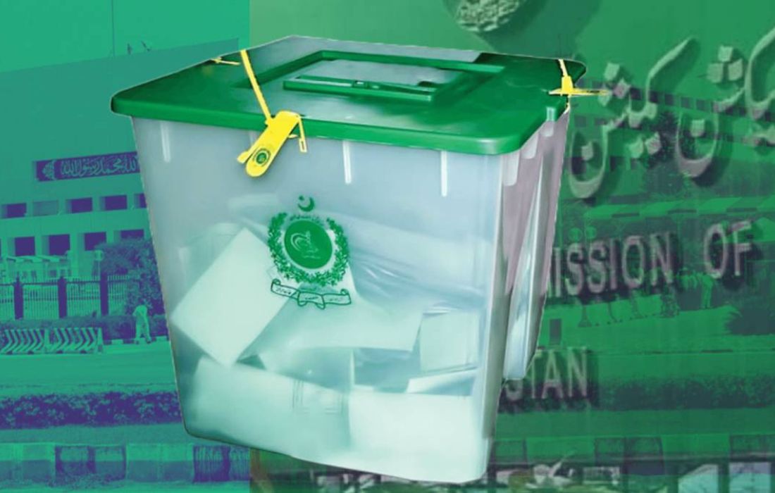 Polling staff undergoing real-time monitored election training